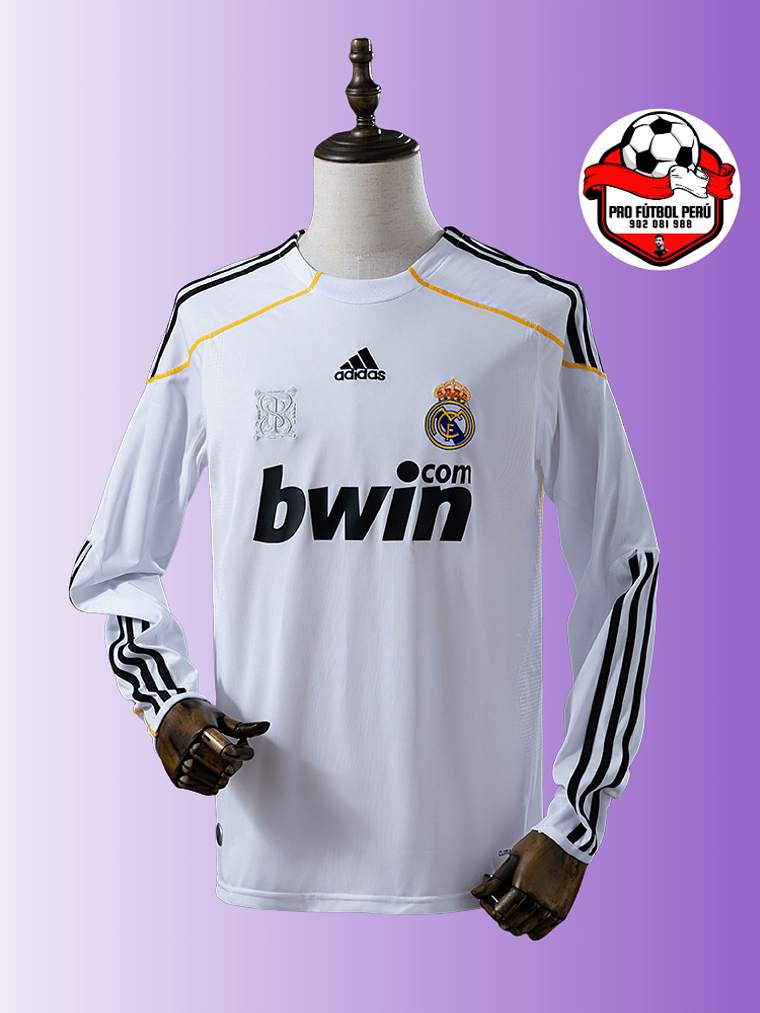 Camiseta local del Real Madrid 2010 1