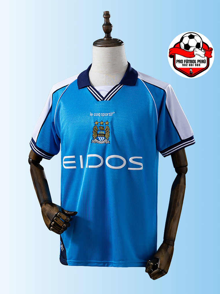 Camiseta local del Manchester City 2001 1