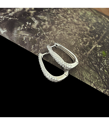 Argolla Plateada Ovalo y Brillo