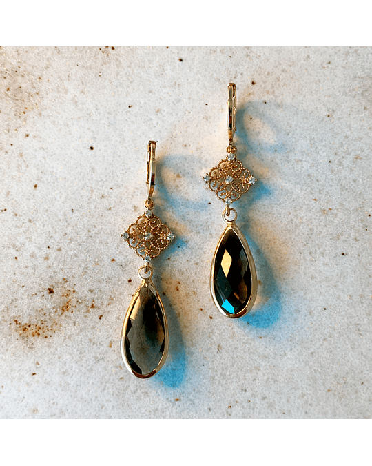 Aro dorado rombos y cristal marrón