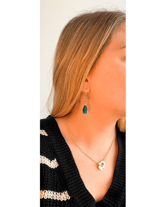 Aro dorado rombos y cristal verde