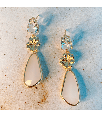 Aro dorado cristal transparente,  flor y cristal blanco