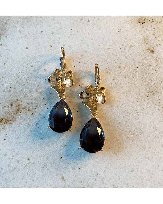 Aro dorado circonitas flor y cristal marrón