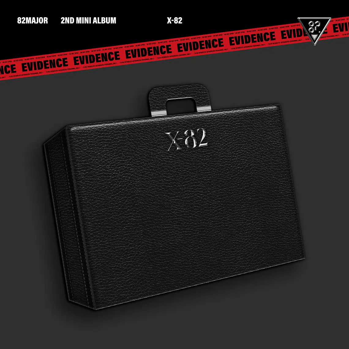 82MAJOR - 2nd Mini Album [X-82] 1