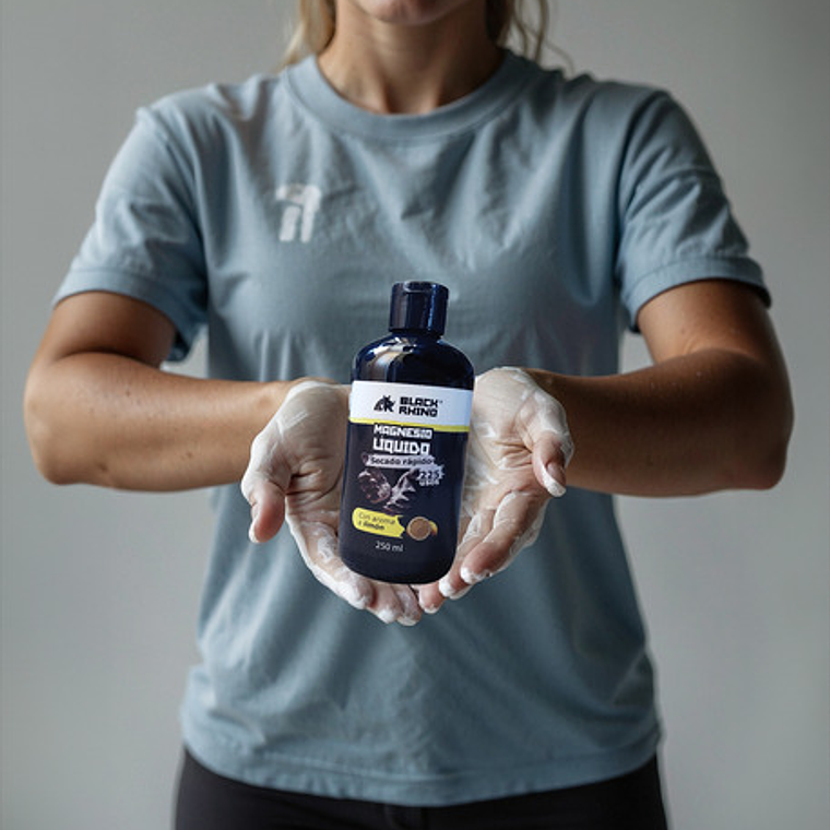 Magnesio Liquido Deportivo Antideslizante Black Rhino 250ml 3