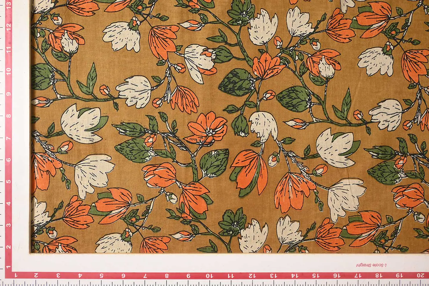 Tela de Algodón Estampada en Bloques – Mostaza 2