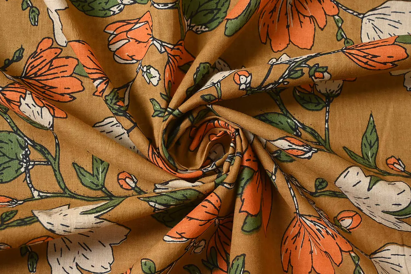 Tela de Algodón Estampada en Bloques – Mostaza 1