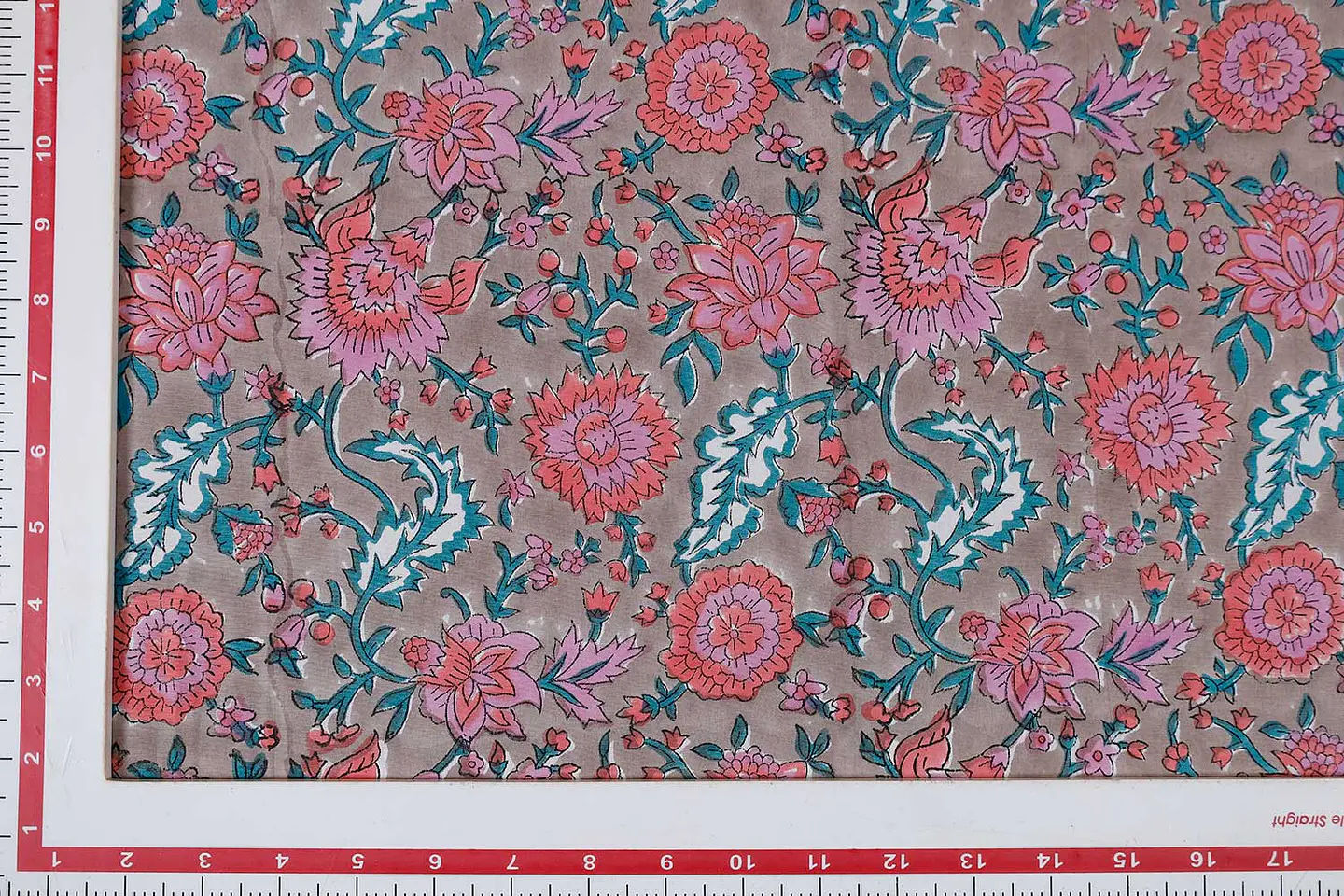 Tela de Algodón Estampada en Bloques – Multicolor (Popelina) 2