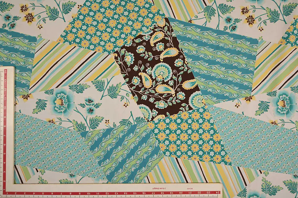 Popelina de Algodón Elasticada Estampada – Blanco y Negro 2