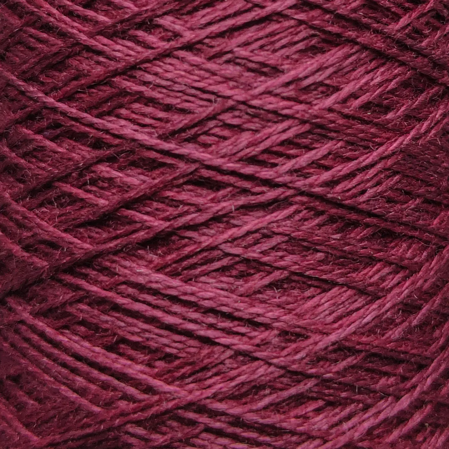 Hilo de Seda Mulberry Teñido a Mano – 50 g / 400 m  5