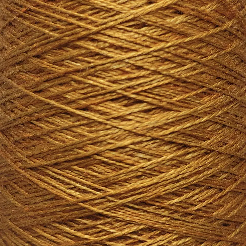 Hilo de Seda Mulberry Teñido a Mano – 50 g / 400 m  22