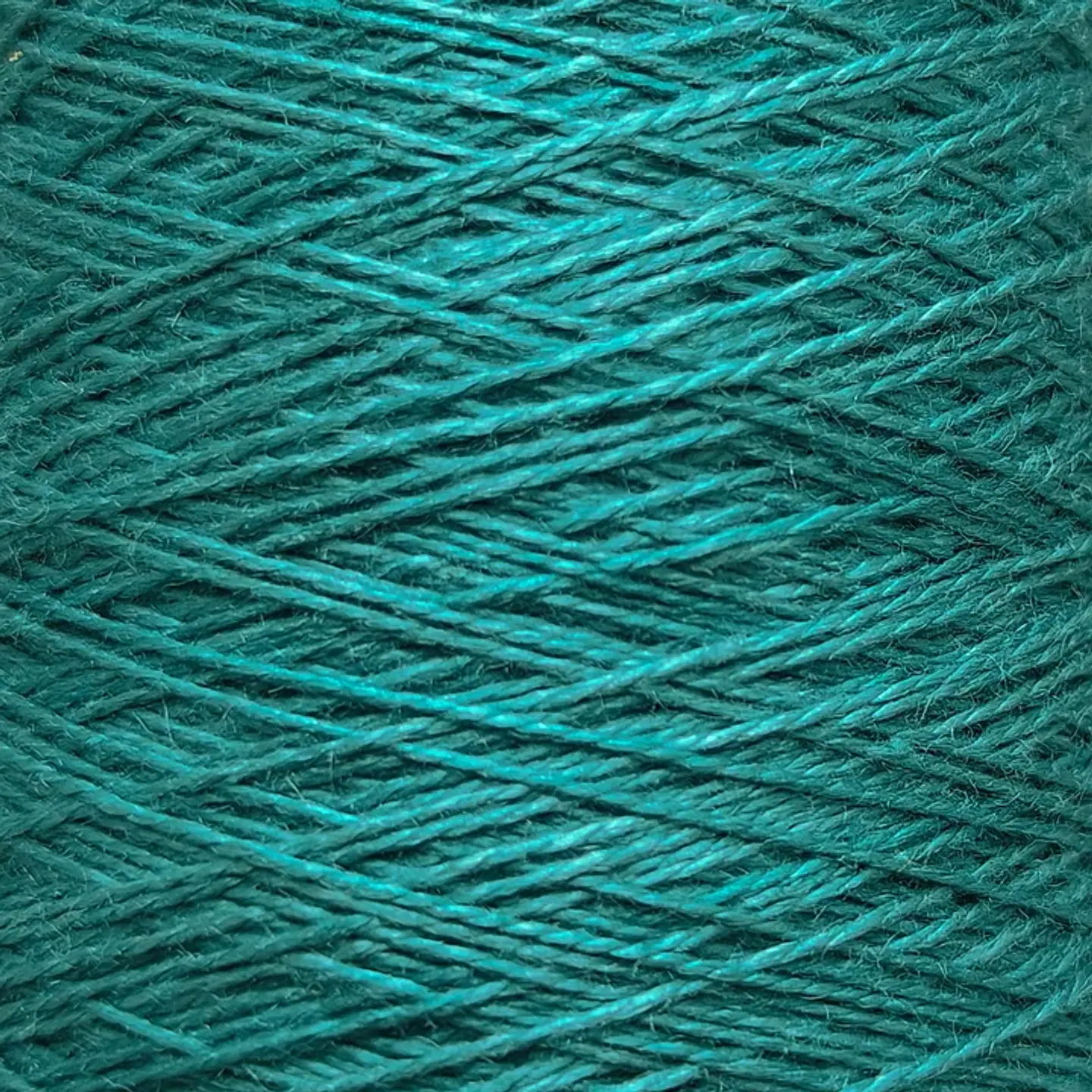 Hilo de Seda Mulberry Teñido a Mano – 50 g / 400 m  11