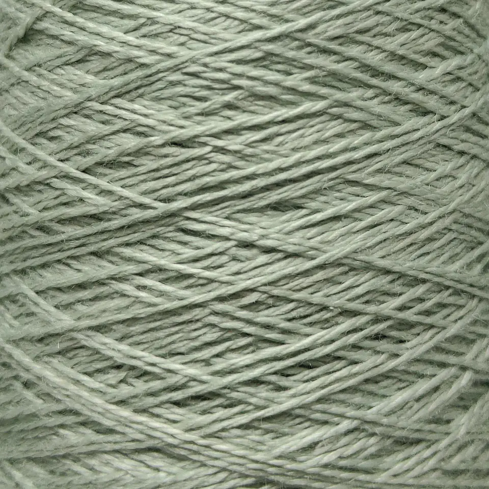 Hilo de Seda Mulberry Teñido a Mano – 50 g / 400 m  18