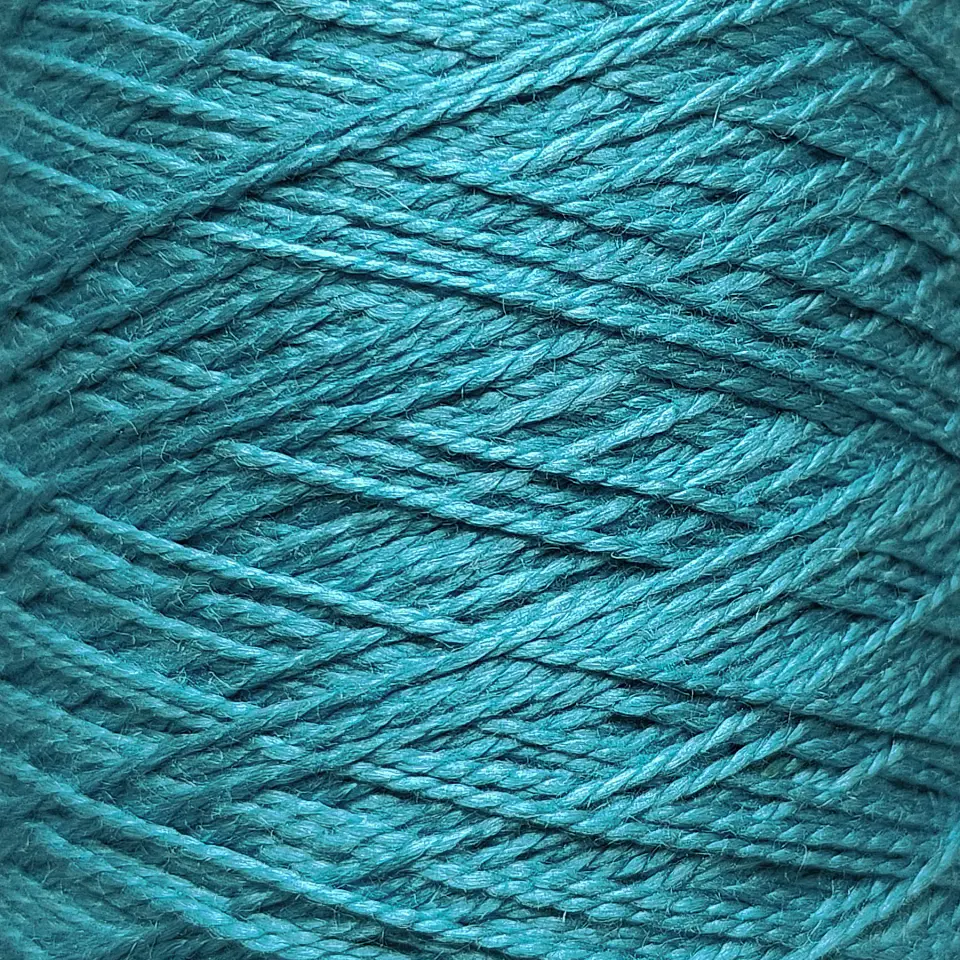 Hilo de Seda Mulberry Teñido a Mano – 50 g / 400 m  17