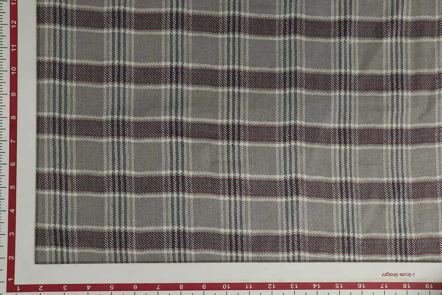 Tela de Lino 100% Natural a Cuadros – Multicolor Sastrero 2