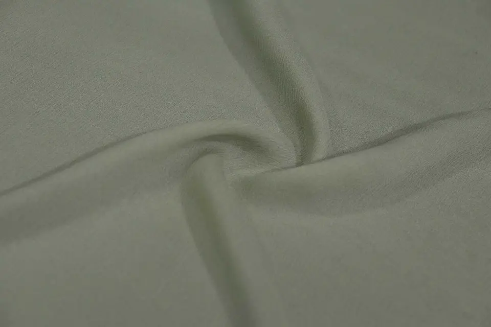 Tela de Seda Chifón 100% Natural Arrugada – Gris Claro 1