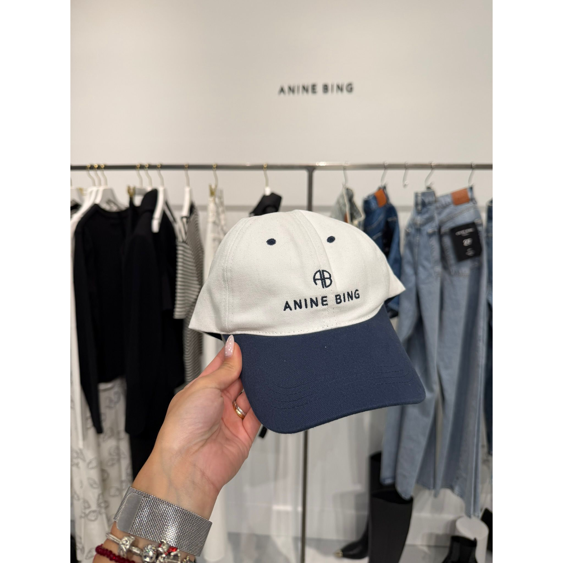Gorra Anine Bing Azul con blanco