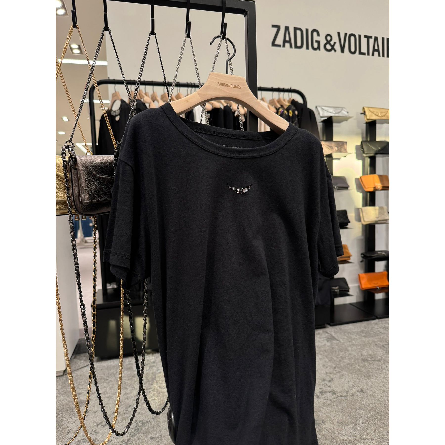 Polera ZV Negra Alas Cristales S