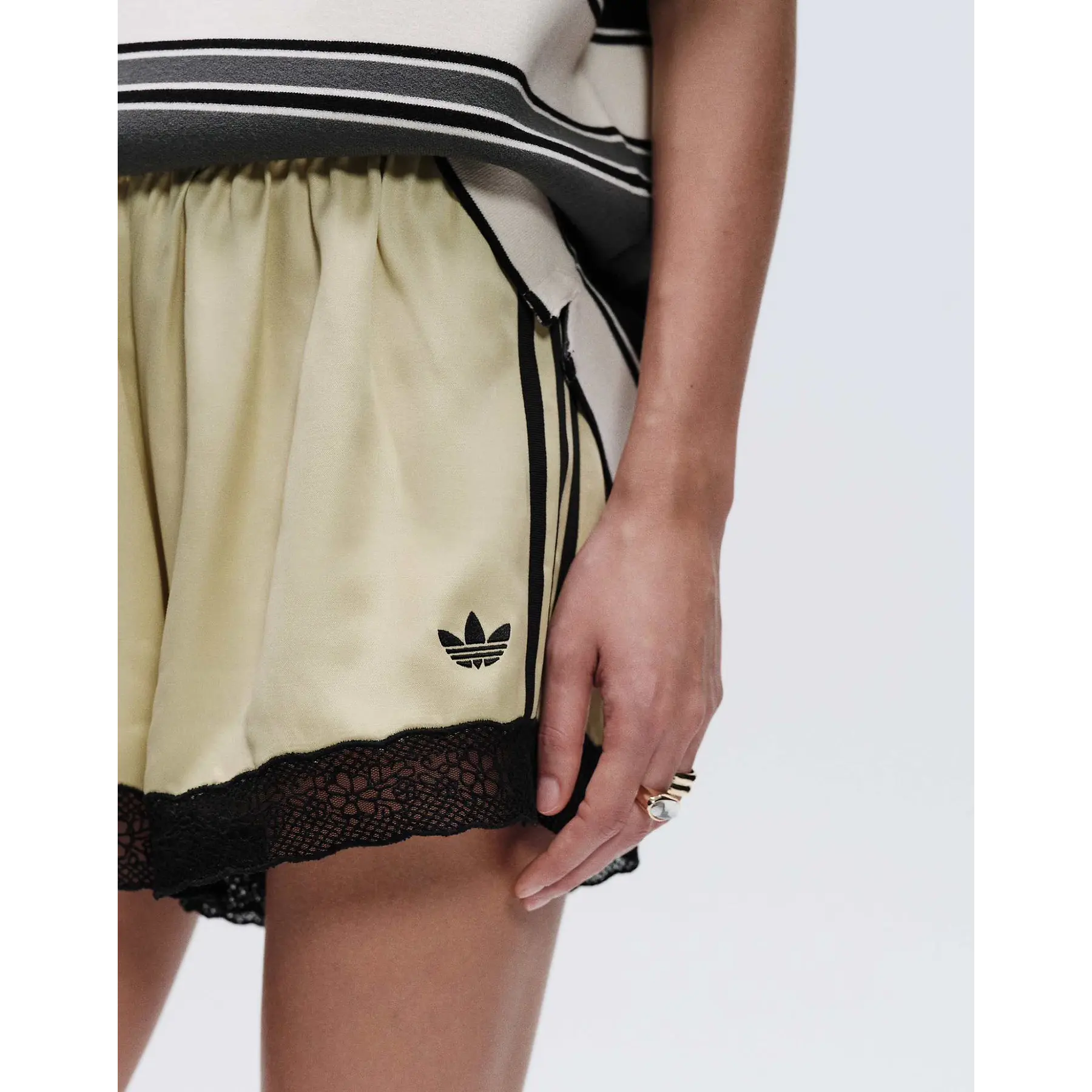 Adidas Originals - lace hem shorts in buttermilk satin
