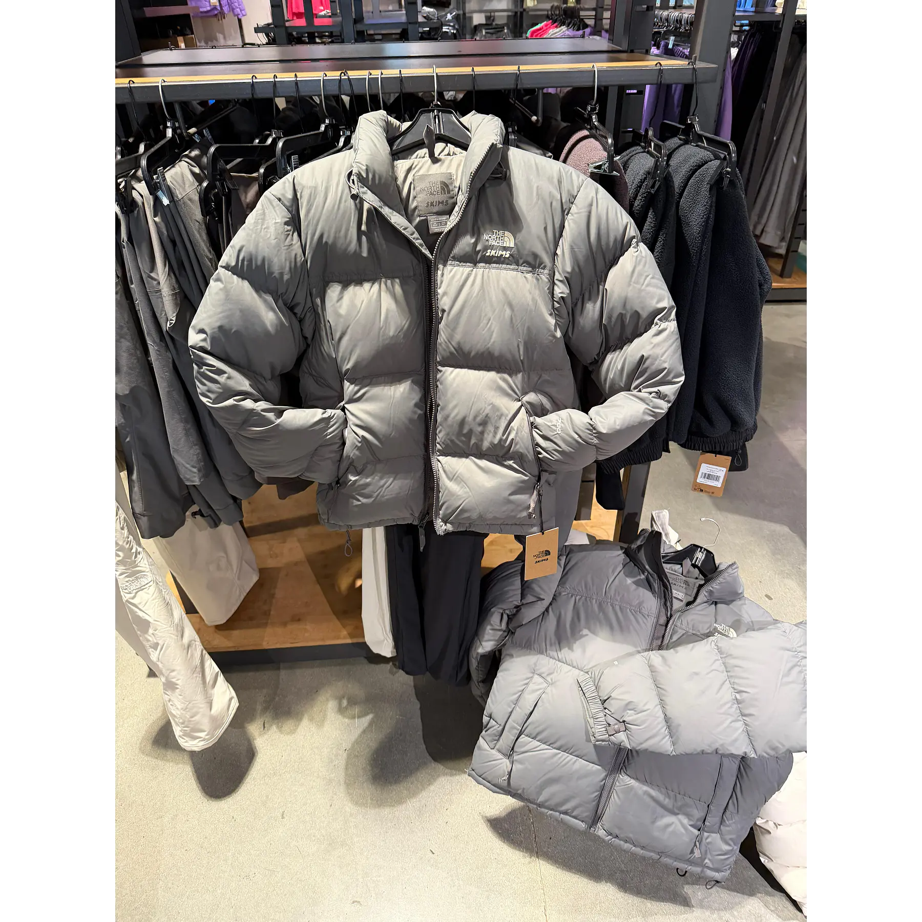 Retro Nuptse 96 x Skim Bone Gunmetal