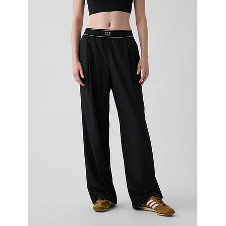 GapFit Pleated Easy Logo Pants