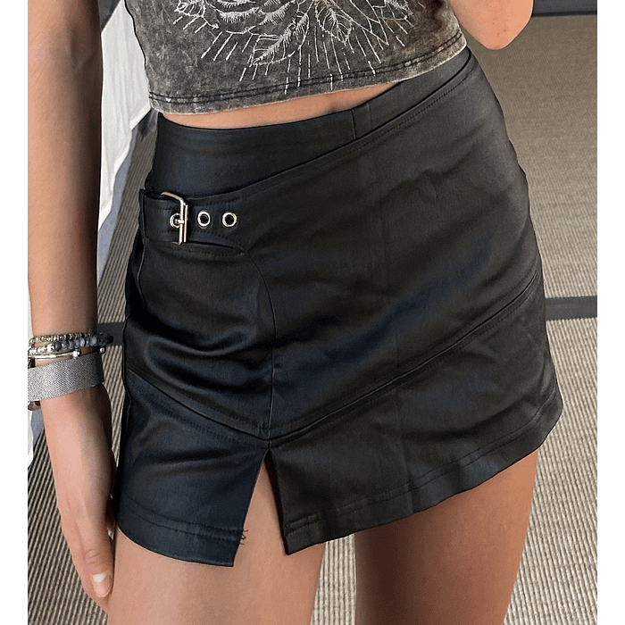 falda short agustina hebilla  1