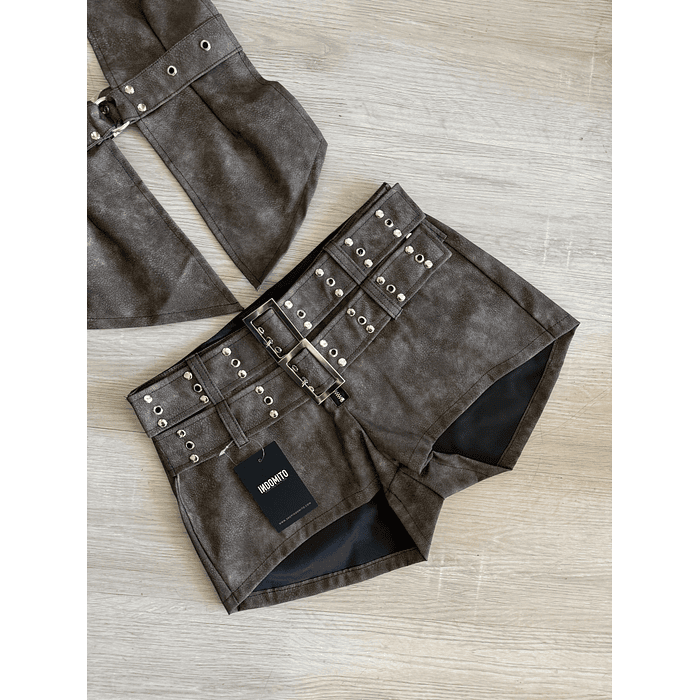  micro short Cuerina rock cafe 1