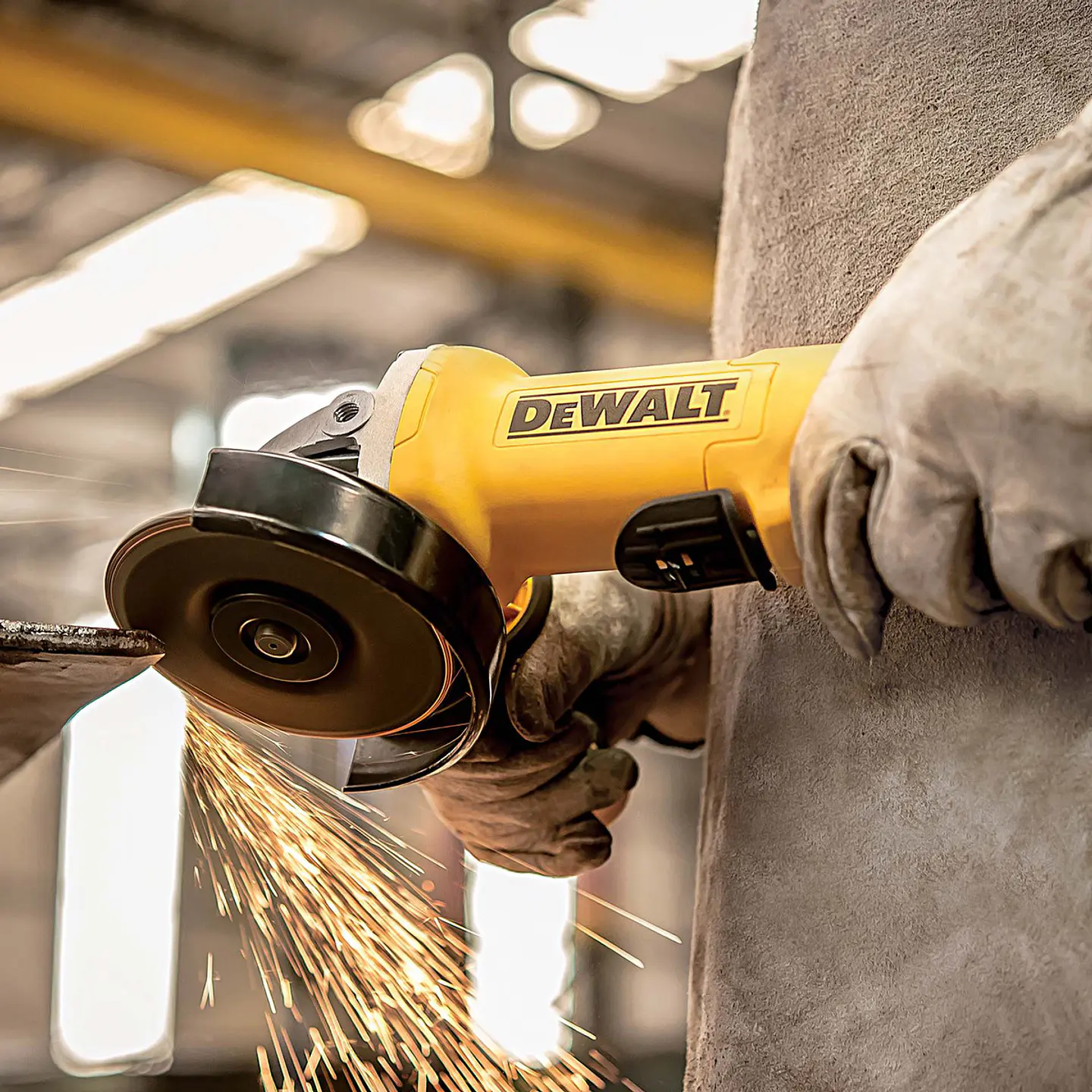 ESMERlL ANGULAR  5' 1200W DWE4212-B2 DEWALT 3