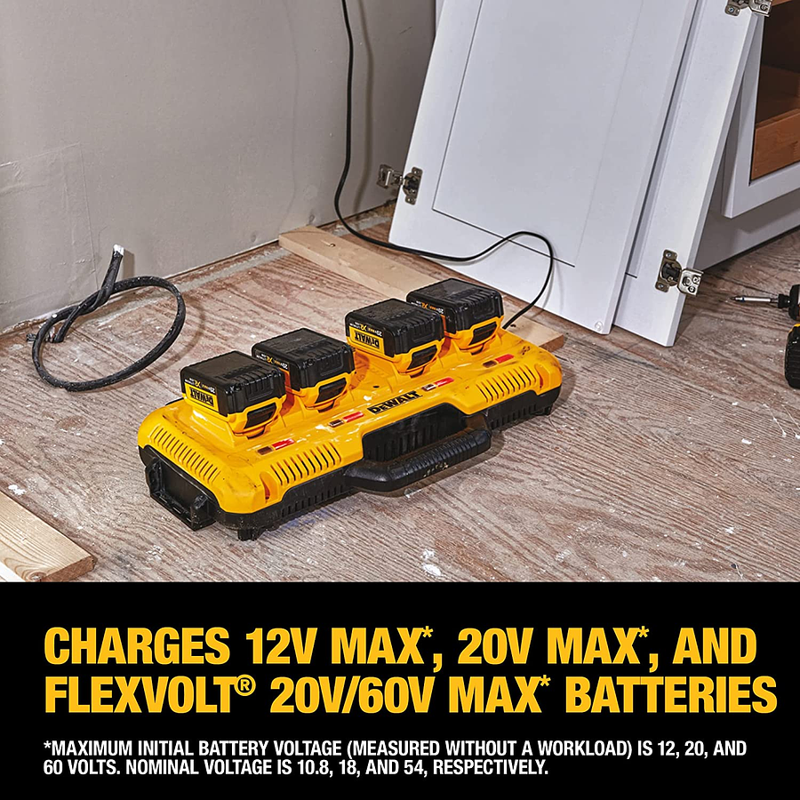 CARGADOR MULTIPLE 4 PUERTOS 12V/20V/60V DCB104 DEWALT