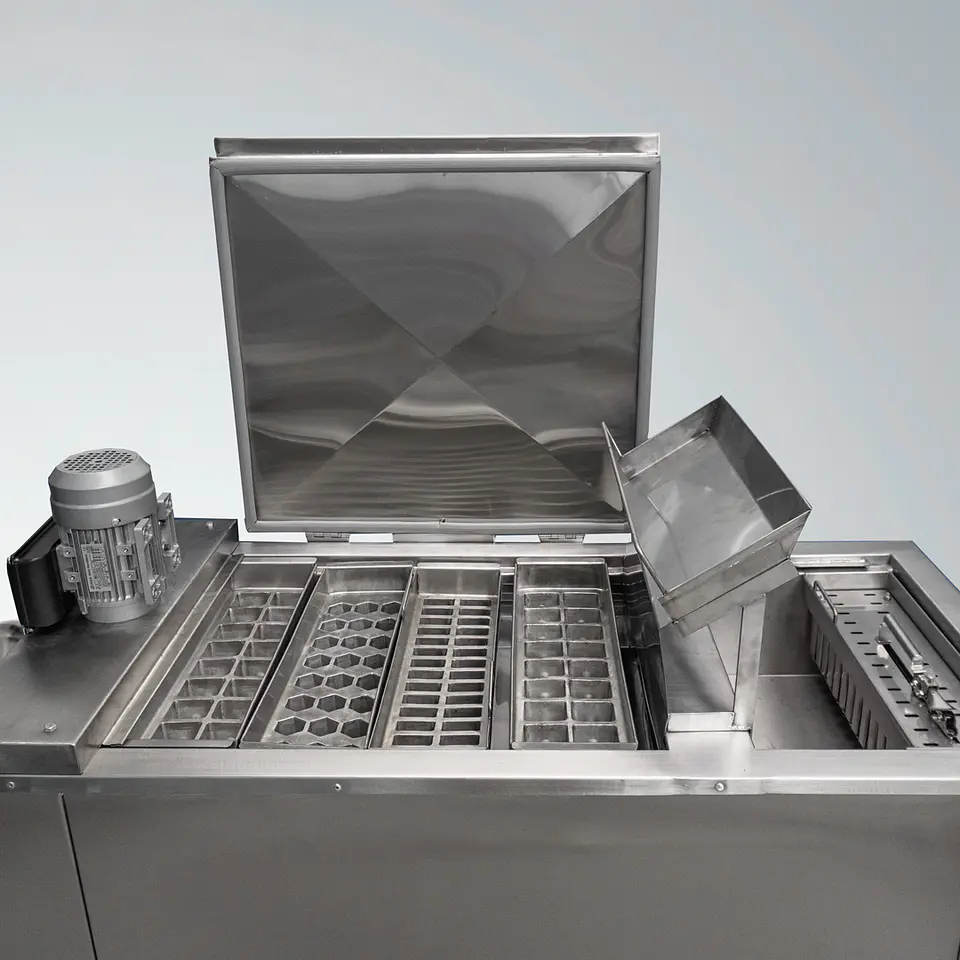 Maquina para hacer paletas salmuera x4 moldes con baño maria desmoldador 7
