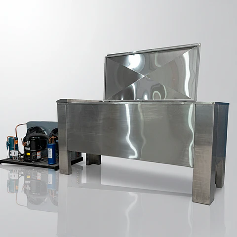 Maquina para hacer paletas salmuera x8 moldes con baño maria desmoldador
