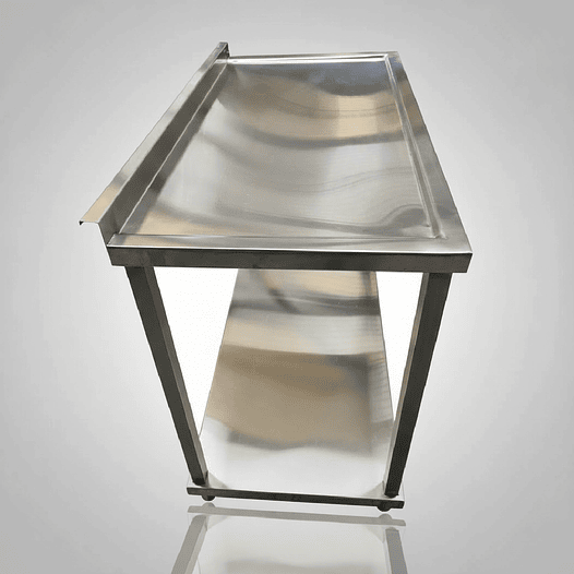 Mesa de Trabajo en Acero Inoxidable con Entrepaño y Ruedas (Con Salpicadero) 3