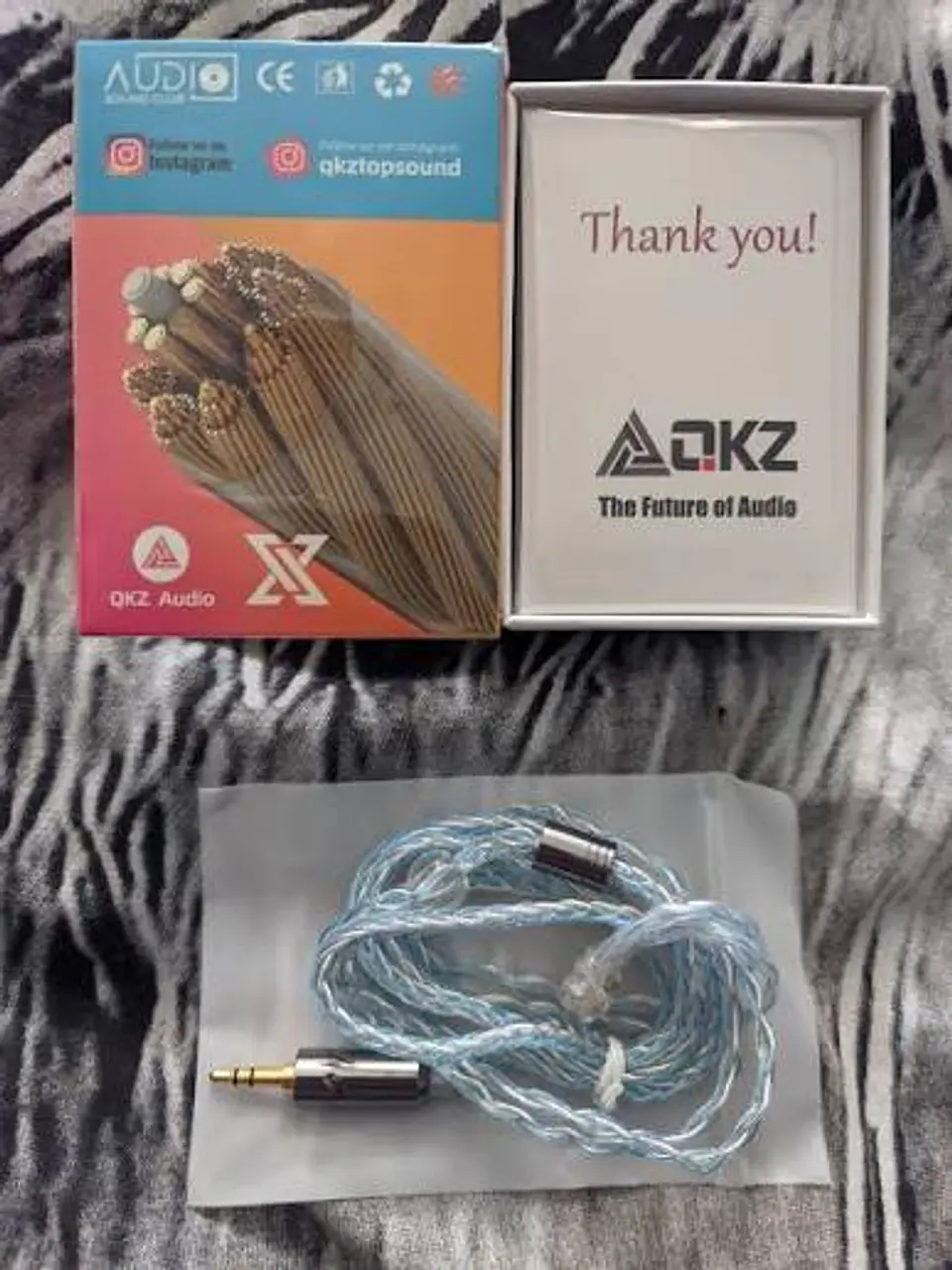 Cable Actualización QKZ T1 8 Hilos 200 Núcleos 3.5mm 7