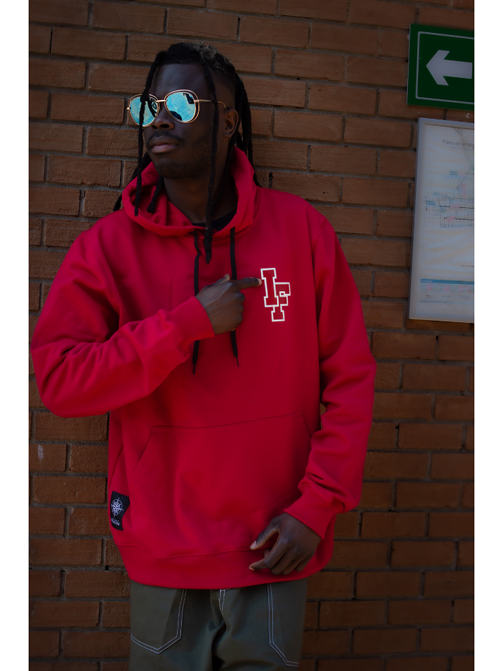 Polerón Urbano Rojo con Capucha y Logo IF 1
