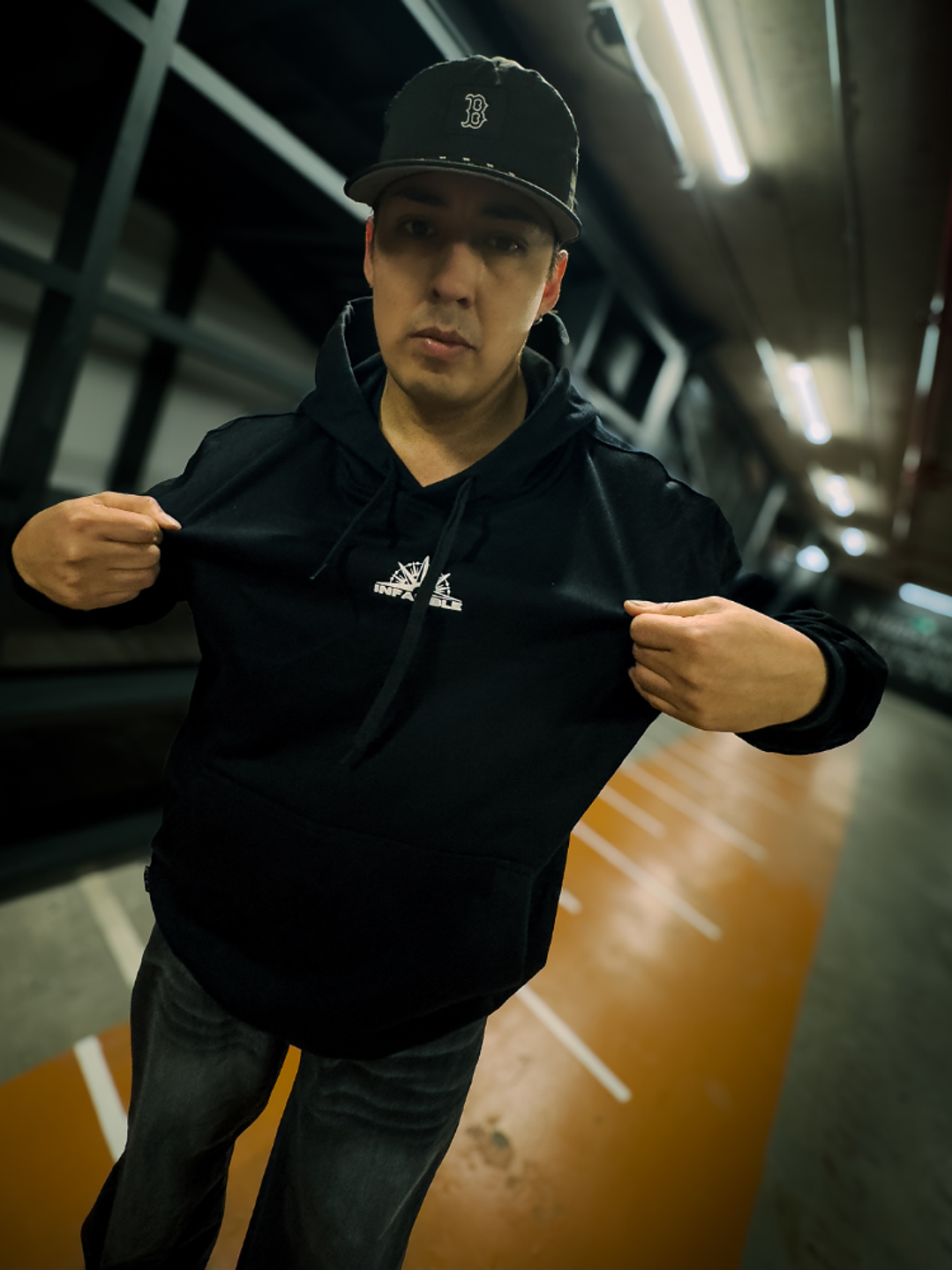 Polerón Americano Oversize Negro | Estilo Urbano Infalible 3