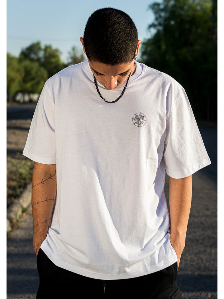 Polera Blanca Semi Oversize 1