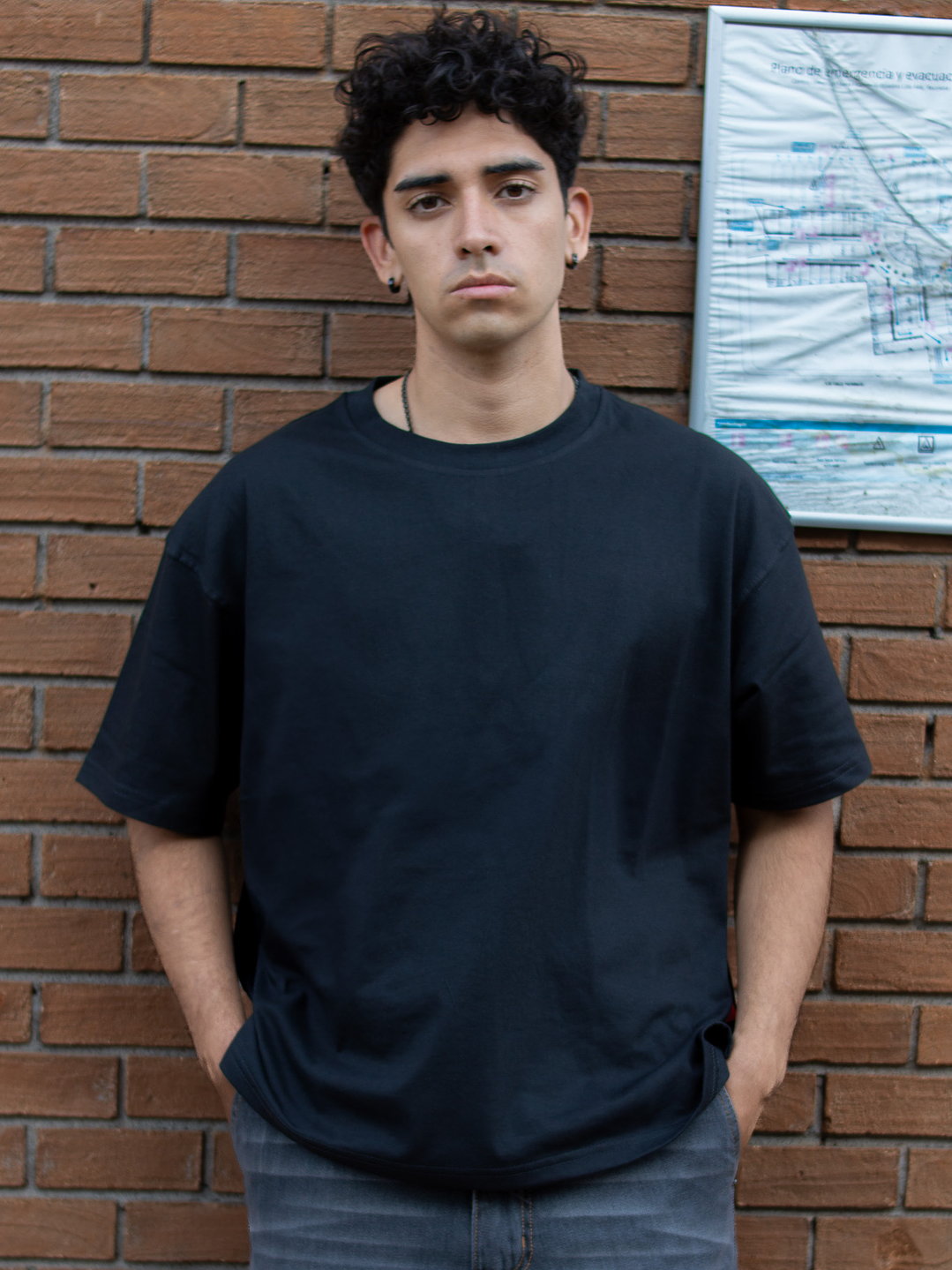 Polera Oversize Boxy Fit Negra 1