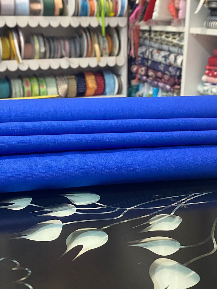 Tecido Liso Azul Real 1