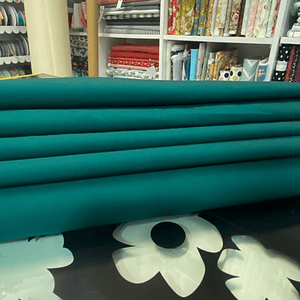 Tecido Liso verde Esmeralda