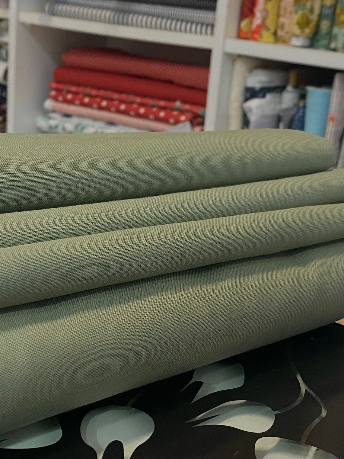 Tecido Liso Verde Caqui  1