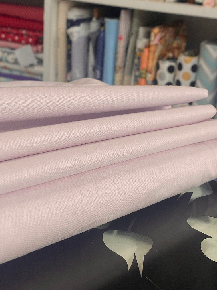 Tecido Liso lilás bebê 1