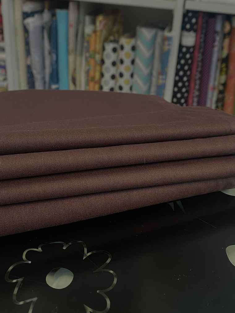 Tecido Liso Castanho Escuro  1