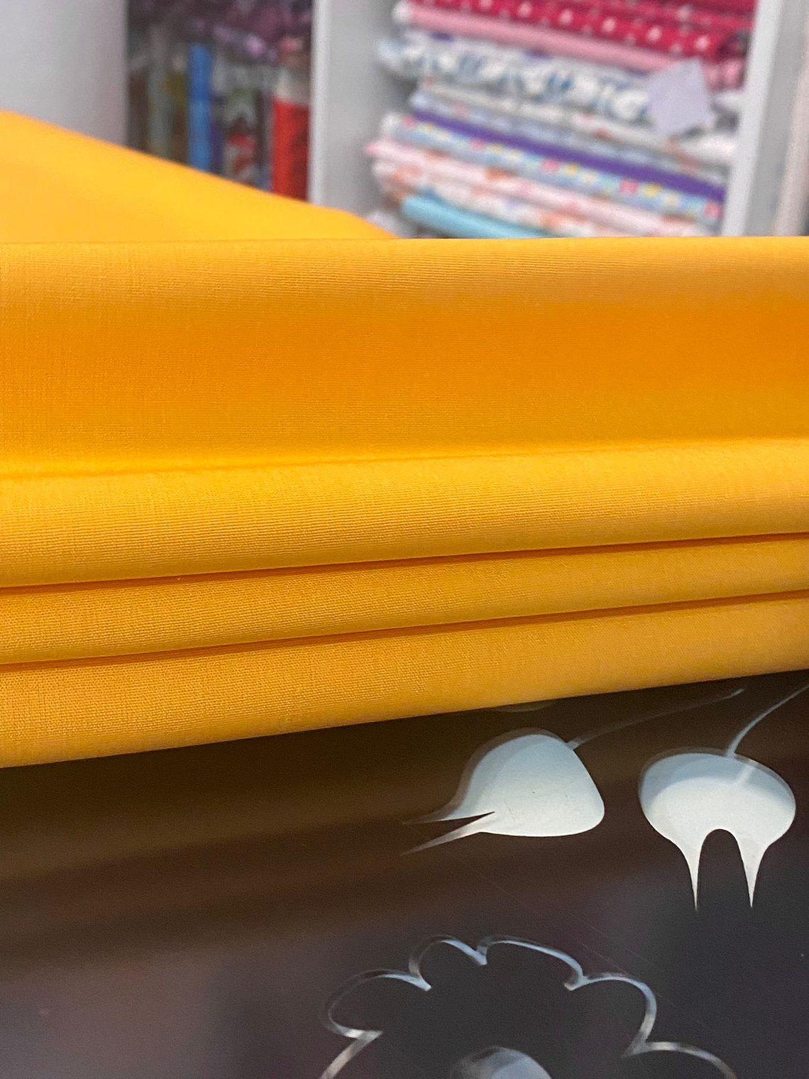 Tecido Liso Amarelo Ouro 1