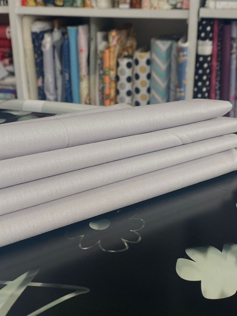 Tecido Liso Cinzento Claro 1