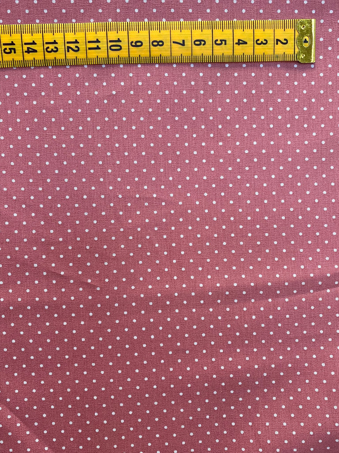 Tecido Rosa Velho Escuro Com Pintinhas 1