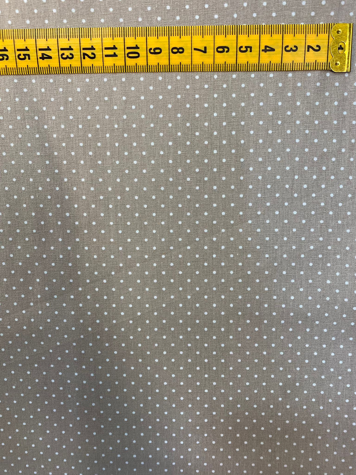 Tecido Cinza Com Pintinhas 1