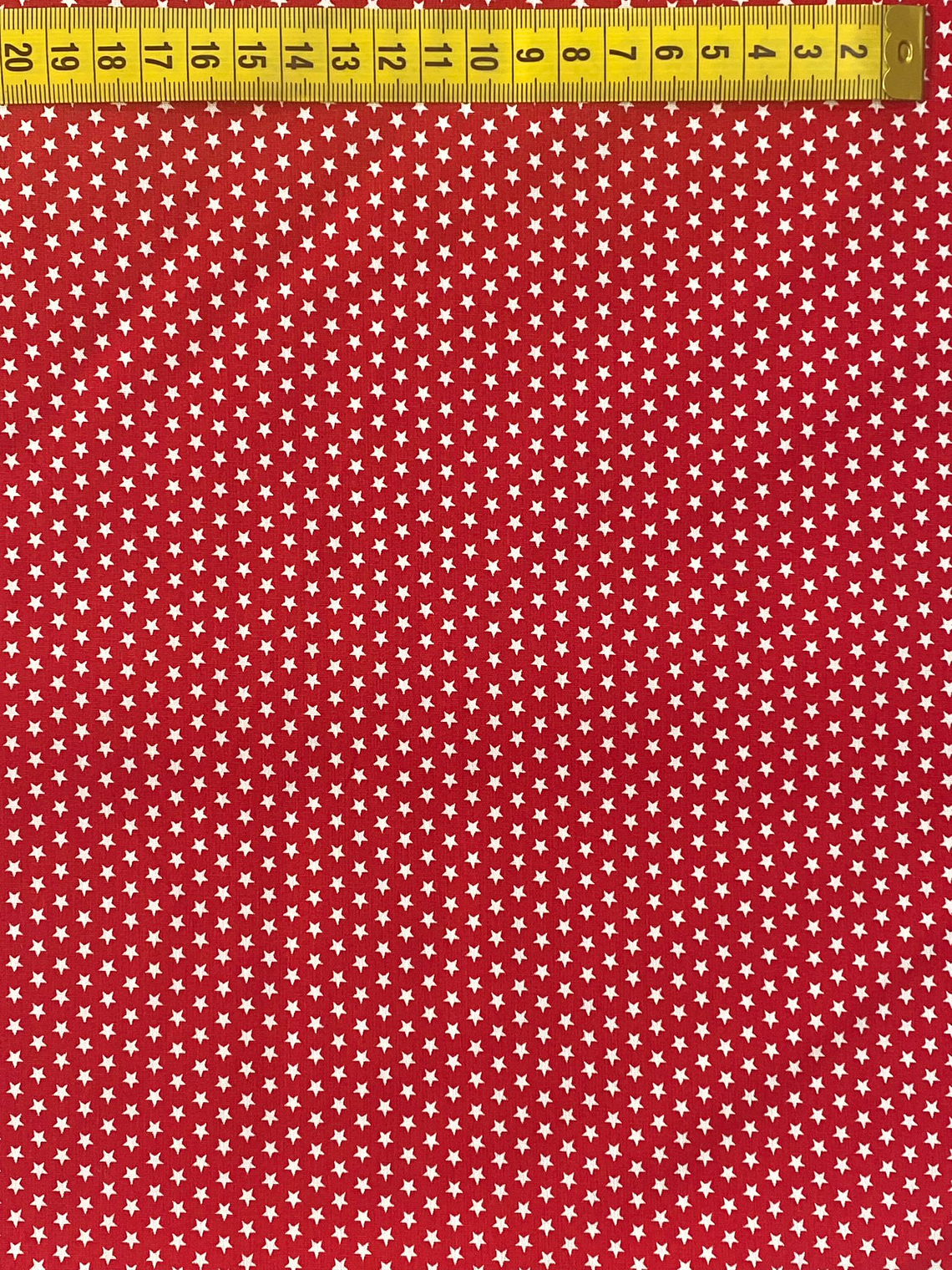 Tecido Vermelho Com Estrelinhas 1