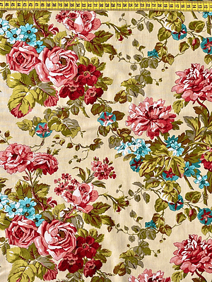 Tecido Com fundo Amarelo Com Rosas