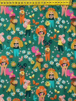 Tecido Verde Com Bonequinhas 