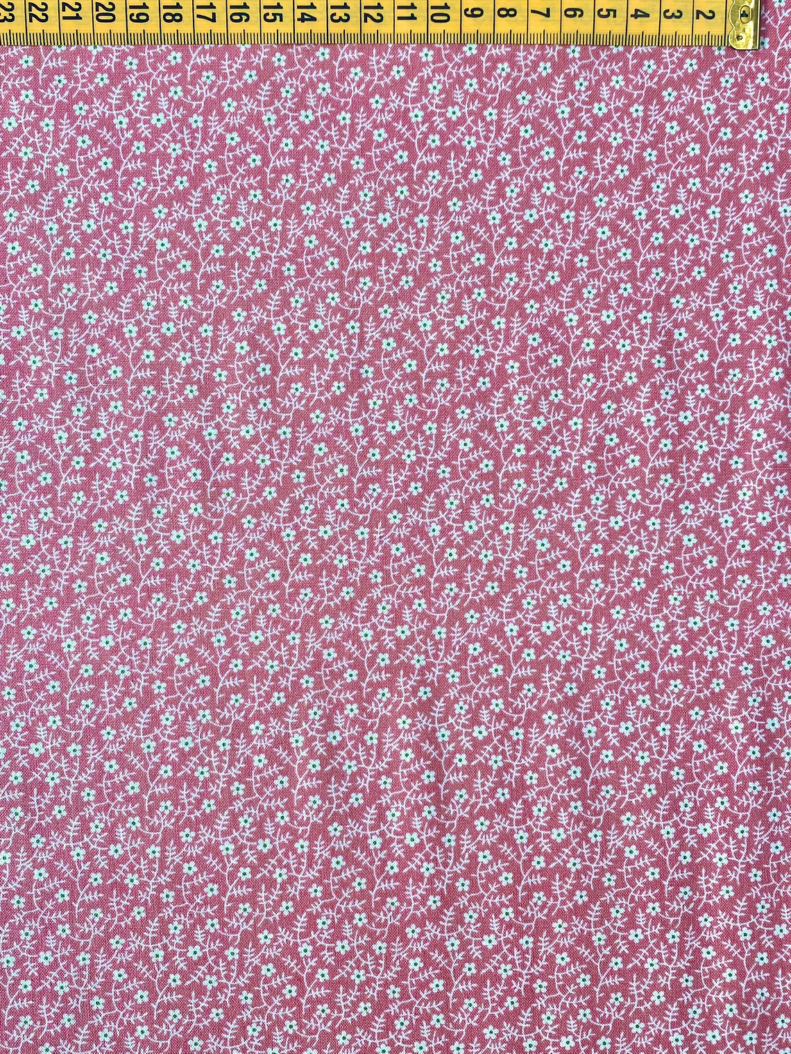 Tecido Rosa Com Florzinhas  1